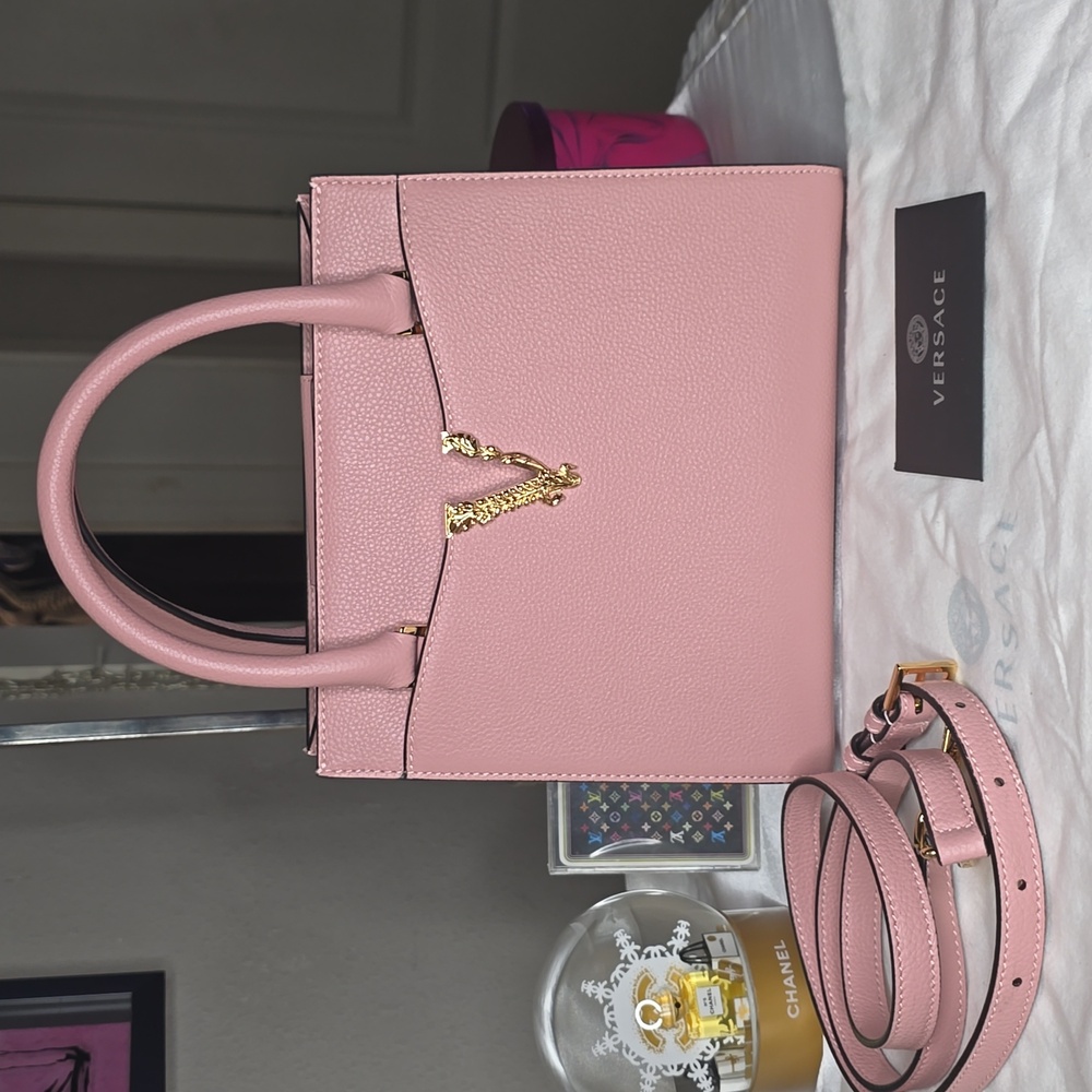 Like New Versace Virtus Pink Leather 2 Way Bag! - Picture 4 of 15